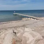Strandvejen 52, * Reersø