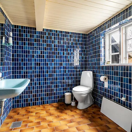 Strandvejen 52, *